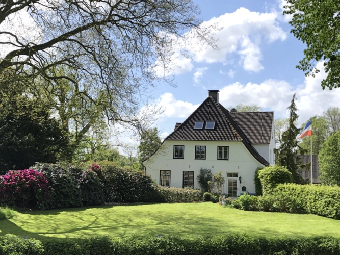 Herrenhaus im Gutspark